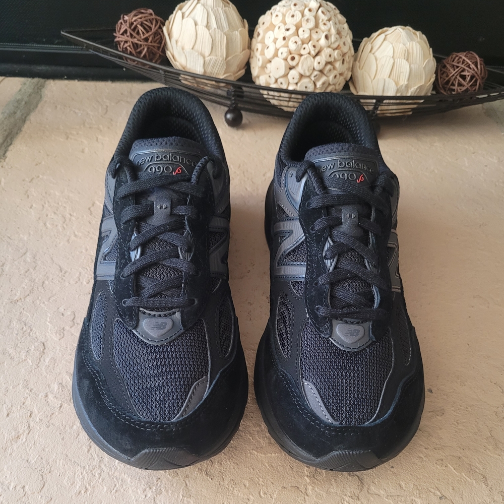Size 6 New Balance 990v6 Triple Black Kid Sneakers